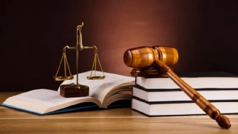 Ylli Manjani: Dve prakse koje nemaju veze s pravilnim pravnim postupkom