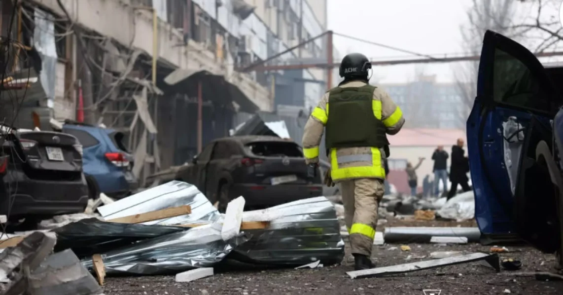 3.000 dece i njihovi roditelji evakuisani iz ukrajinskih regija Zaporožje i Dnjepropetrovska, gde se ruska vojska beleži napredak