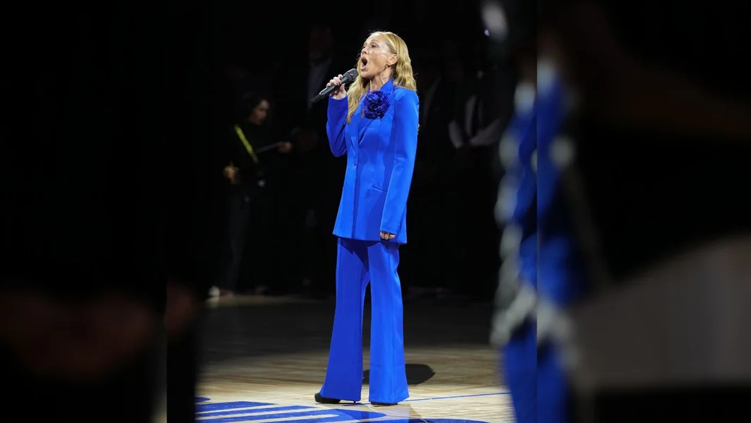 «Ostavite Grenland na miru»: Glas tokom izvođenja himne SAD-a na NBA meču - Documento