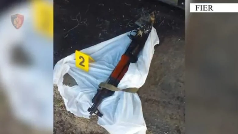 Držao automatsko oružje i municiju u kući, uhapšen 64-godišnjak u Patosu (VIDEO)