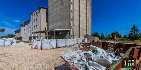 U gradu Našice građani protestovali protiv najavljenog spaljivanja dela otpada iz Gospića