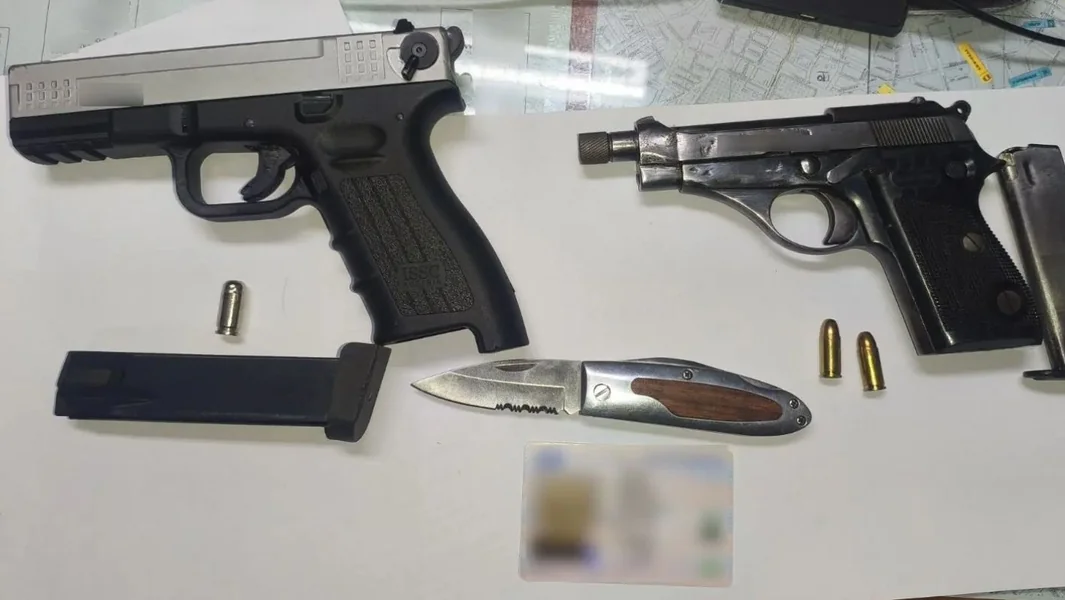 Palaio Faliro: poznati preduzetnik uhapšen - imao mali arsenal u svom automobilu - Documento