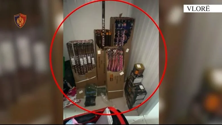 Sekuestrirano je 179 vatrometa u marketu u Vlore, pod istragom prodavačica (VIDEO)