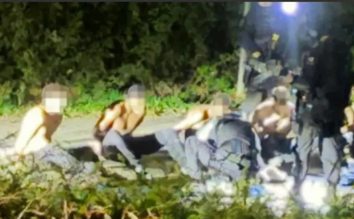 Dramatično u Velikoj Britaniji: Spriječen teroristički napad, pet uhapšenih