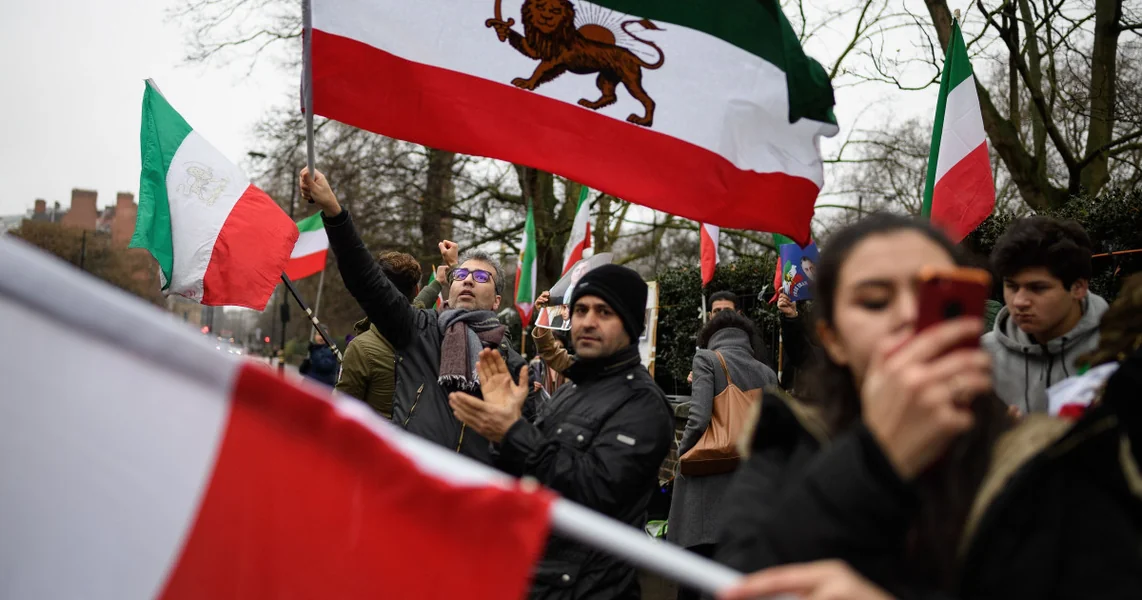 „Smo naoružani i spremni za akciju“: Donald Trump preti Iranu vojnom intervencijom. Motiv koji je naveo predsednik Bele kuće