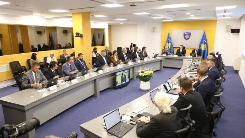Kosovo / Hamza: Zakon o Specijalizovanom sudu, pa predsednik! Protestanti kod Gervalle: Nećemo! Vlada Kurtija prosleđuje Parlamentu mišljenje o izmenama