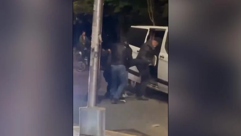 „U oteta je devojka“, Policija razbija dezinformacije na mrežama: Uhapšen demonstrant koji je gađao metalnim šiljcima! Nije bilo nasilja metalnim šipkama, privedeni su demonstranti