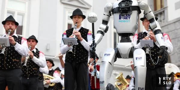 U Ljubljani muzika odjekivala pod taktama robota