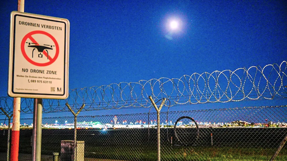 Dronovi su narušili rad aerodroma u nemačkom gradu Hanover