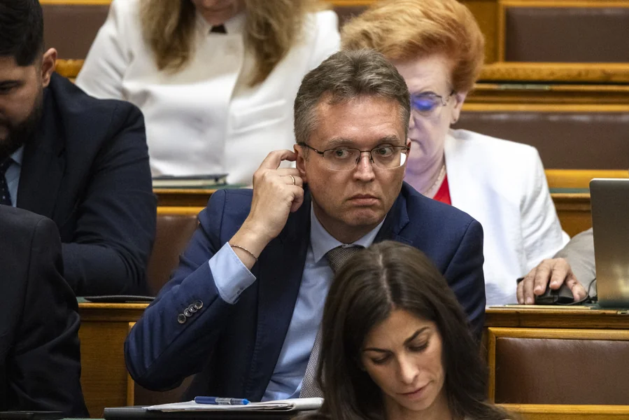 Lično će biti odgovorna lica koja zalažu za Hankó Balázsovo gonjenje, čim nacionalne snage uspostave vladavinu prava