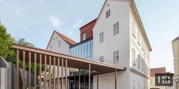Posle mnogo godina propadanja konačno otvara vrata renoviranog Narodnog doma u Novom mestu