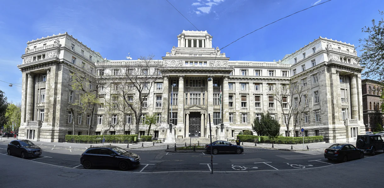 Do decembra Vrhovno tužilaštvo može ostati bez načelnika ako kandidatura Zoltána Szathmáryja ne prođe