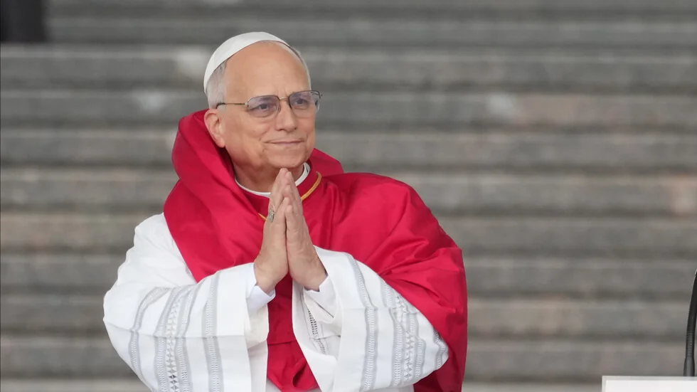 Stotine hiljada se očekuju u Parizu za posetu pape Lava XIV