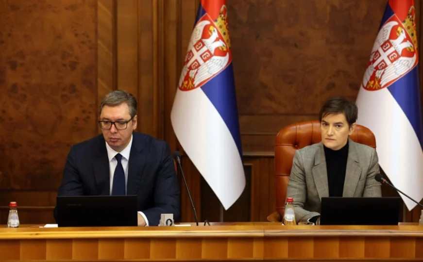 Vučić predao dužnost Ani Brnabić: Ona je sada - v.d. predsjednika Srbije