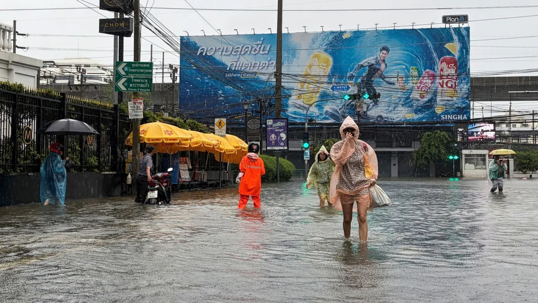 Tajland: U stanju katastrofe Bangkok – Proširene poplave – Documento