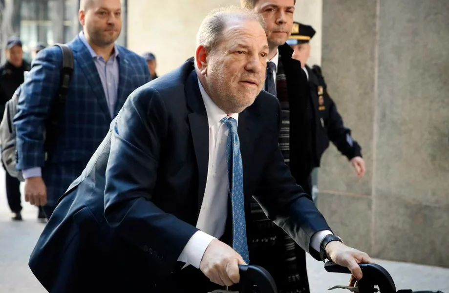 Weinstein osuđen na 15 godina zatvora zbog seksualnog napada