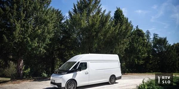 Koliko je efikasan natovareni električni dostavni kombi na autoputu?