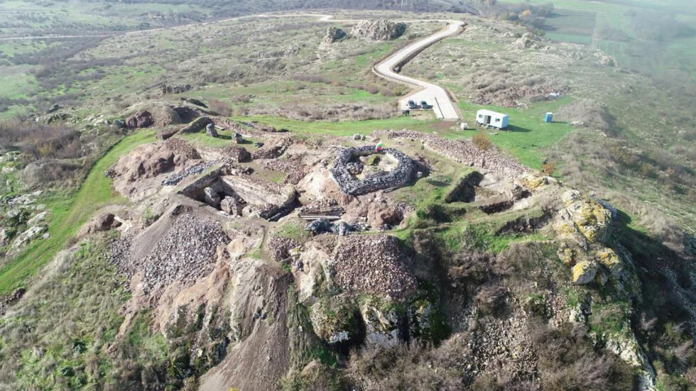 Arheolozi otkrili tragove proizvodnje luksuznih staklenih predmeta u Rusokastro