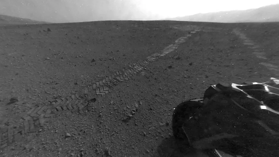 Život na Marsu? Iznenađujuća stvar pojavila se na jednoj NASA fotografiji - ORIGO