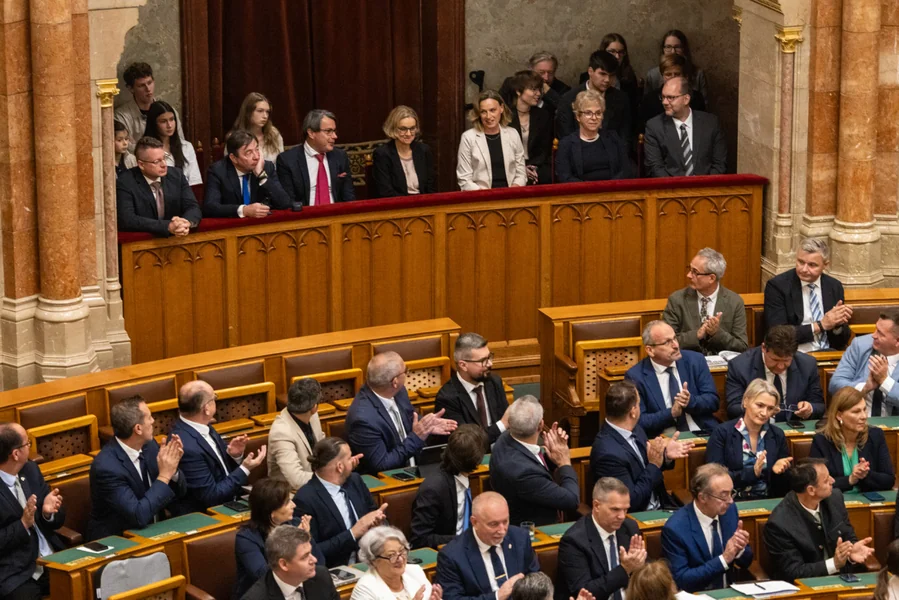 Parlament je usvojio ponovo uspostavljanje obavezne članarine lekarskih komora