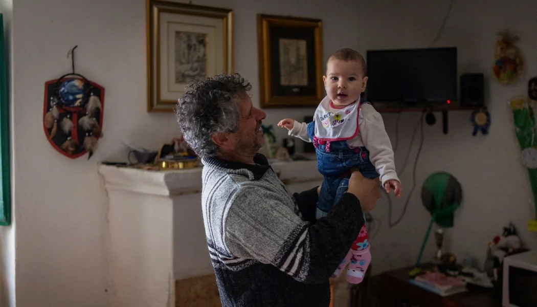 Italija: Prva beba rođena posle 30 godina u selu sa drevnom prošlošću - Documento