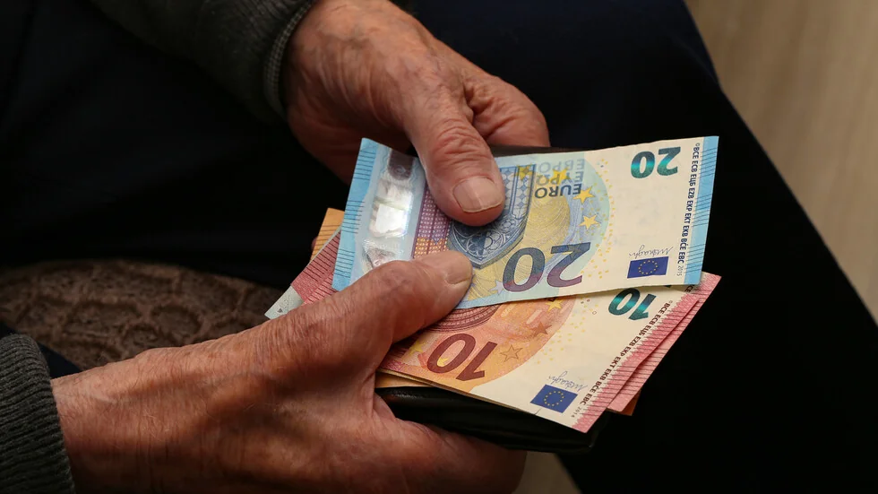 Reforma u drugom penzijskom stubu: Naša sredstva kreću putem tri puta