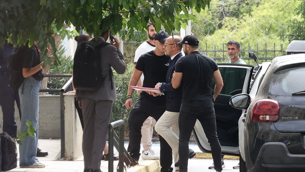 Mazonakis: Kako mašina za plazmafereza 'spalila' lekare – Pokušali su da optuže EKAB – Documento