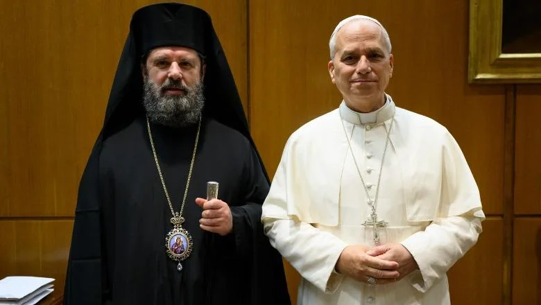 'Zdravlje, mir i duhovna radost'! Od Pape Leona XIV do poglavara pravoslavnih crkvi, arhiepiskop Jovan prima čestitke za dan imena - Shqiptarja.com