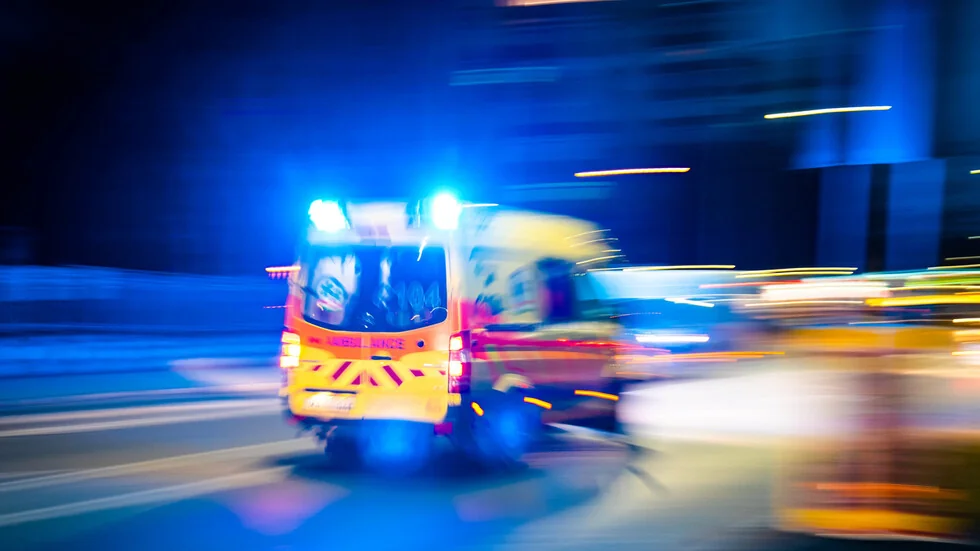 Mikrobus udario i ubio muškarca na pešačkom prelazu u Smoljanu