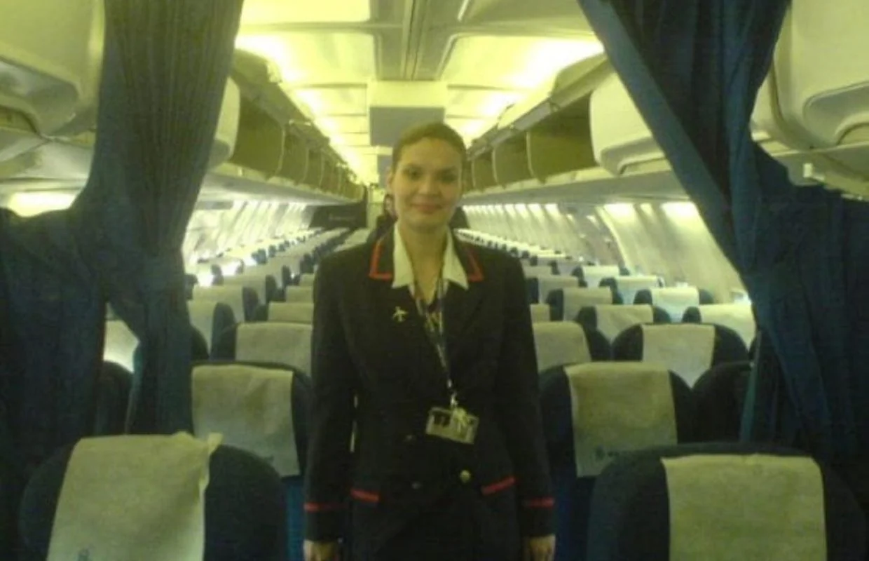 «Reći ćemo kad stignem»: Poslednje reči stjuardese Marije Pappe – Bila je u pilotskoj kabini - Documento