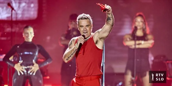 Robbie Williams posle otkaza koncerta sa razočaranim obožavaocima pevao pred hotelom