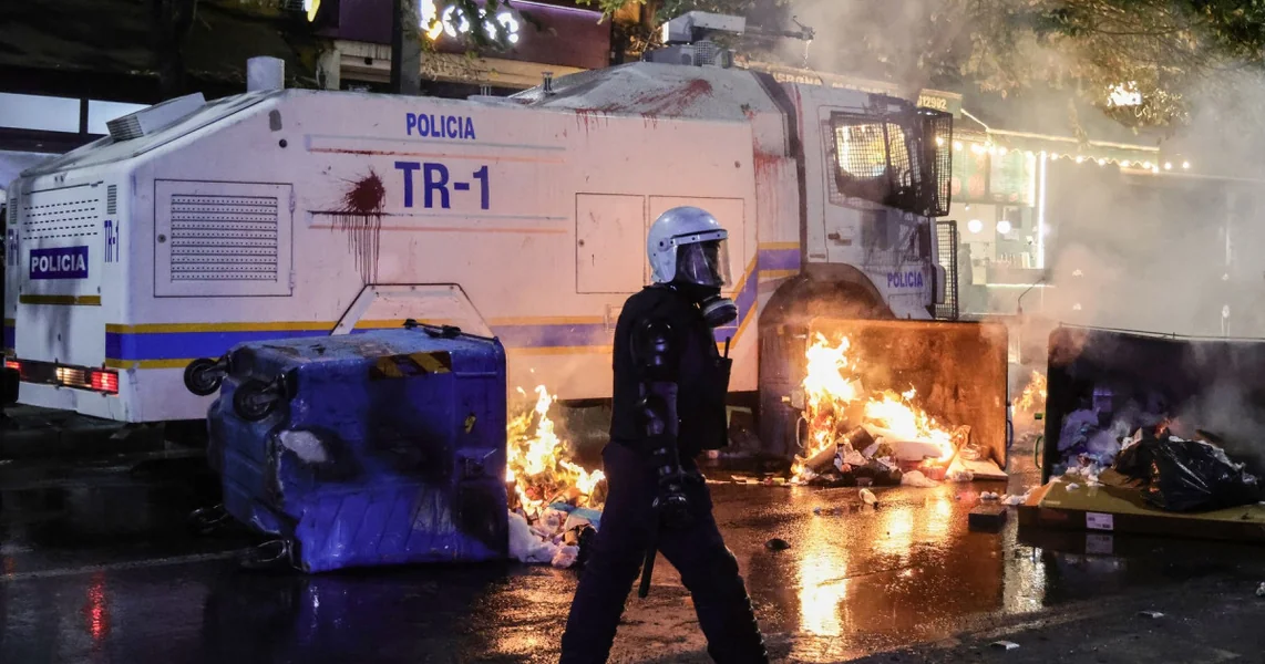Nasilje u Albaniji nastavlja se sedmi dan uzastopno. Gotovo 300 povređenih u sukobima između demonstranata i policije.