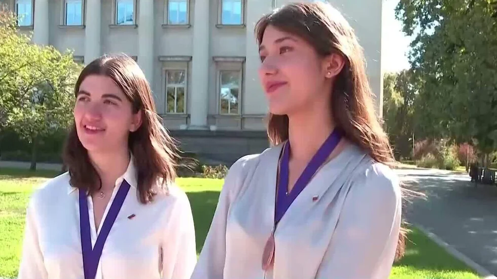 Mladi umovi Bugarske: Učenici osvojili medalje na međunarodnoj olimpijadi iz lingvistike