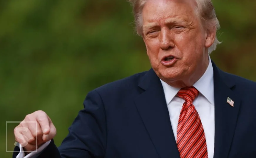 Novi gaf Donalda Trumpa: Potpisao dokument o kojem priča cijeli svijet, a ima jednu grešku