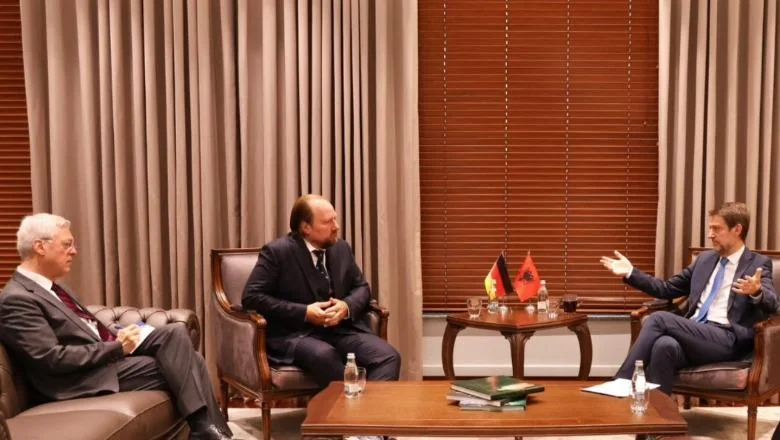 Hoxha sastanak sa predsednikom Komisije za pitanja Evropske unije u Bundestagu: Nemačka podržava evropski put Albanije, Albanija napreduje uz ambicioznu reformsku agendu