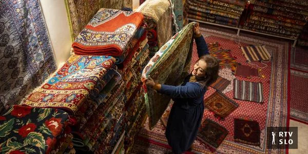 Starodavni persijski tepisi su u padu, i zbog zapadnih sankcija