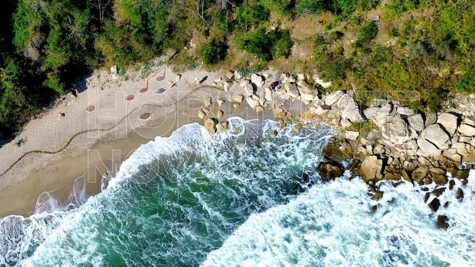 Jedinstvena 'muzička' kompozicija ukrasila severnu plažu Galate u Varni