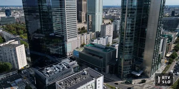 Poljaci se iz Nemačke sele u domovinu. A država brzo povećava spoljašnji dug.