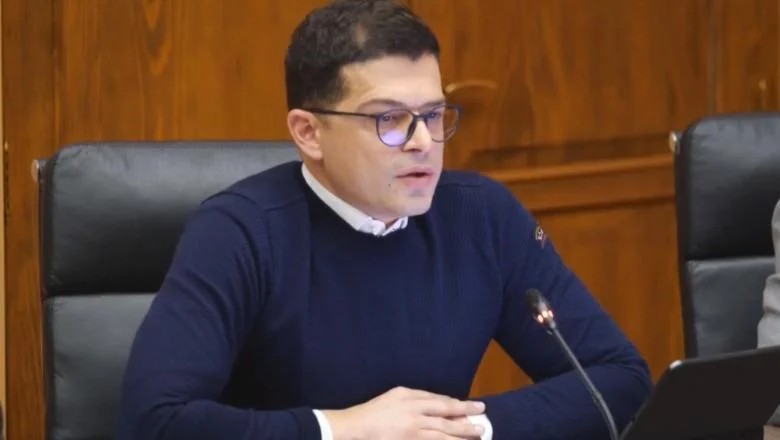 Ministar Vengu poziva mlade: Još 24 časova za prijavu, postanite deo Oružanih snaga