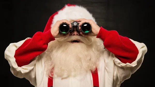 Grešena cifra stvorila najomiljeniju božićnu tradiciju: Neverovatna priča o NORAD-u i Deda Mrazu