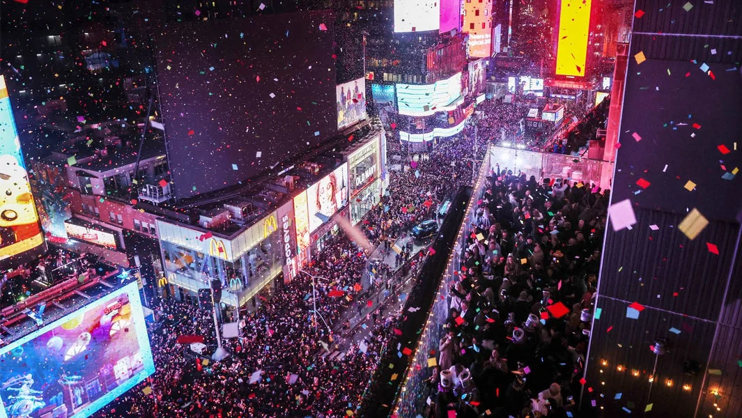 Doček Nove godine: Posebni običaji za promenu godine širom sveta | Documentonews.gr